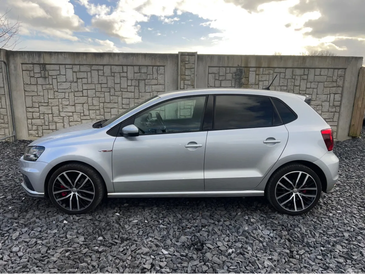 Volkswagen Polo Hatchback, Petrol, 2016, Silver