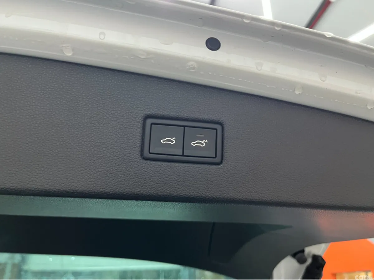 Volkswagen Tiguan SUV, Diesel, 2018, White