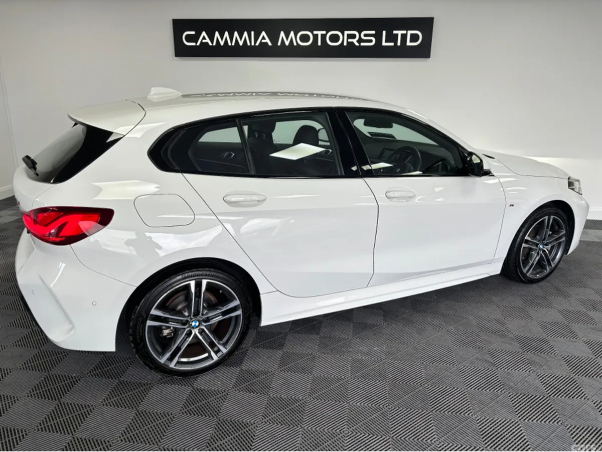BMW 1-Series Hatchback, Petrol, 2019, White