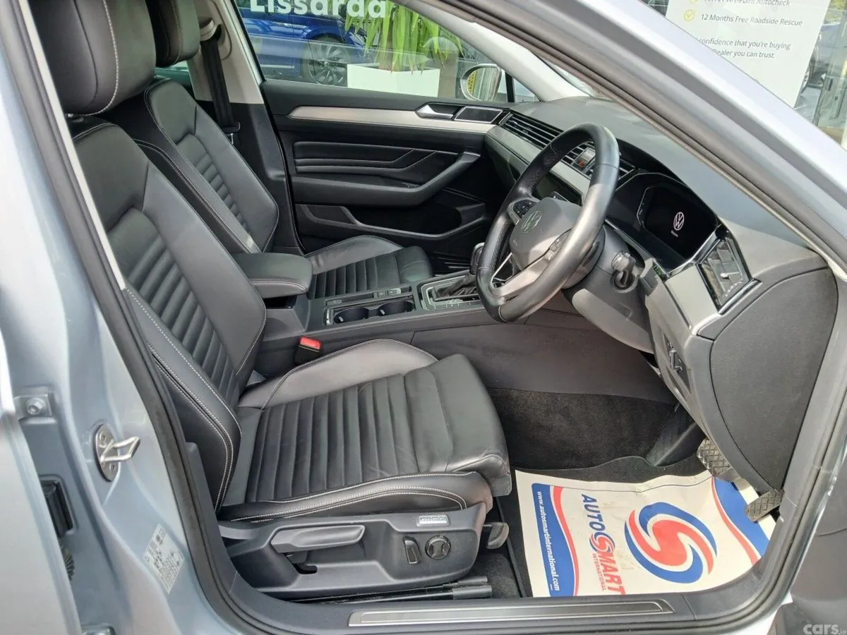 Volkswagen Passat Estate, Diesel, 2022, Silver