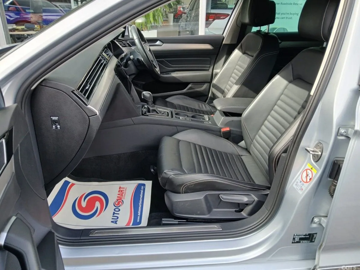 Volkswagen Passat Estate, Diesel, 2022, Silver