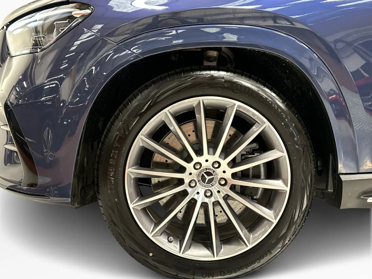 Mercedes-Benz GLE SUV, Diesel Plug-in Hybrid, 2026, Blue