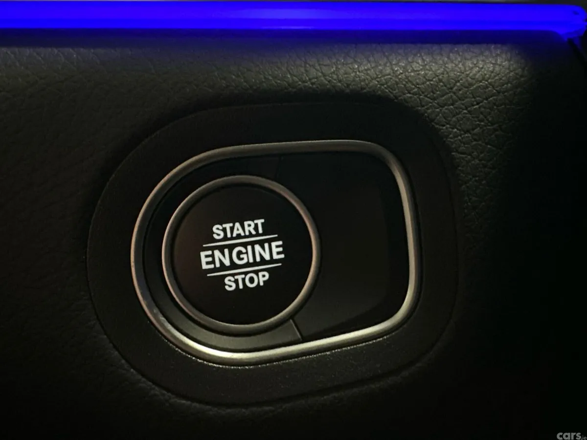 Mercedes-Benz GLE SUV, Diesel Plug-in Hybrid, 2026, Blue