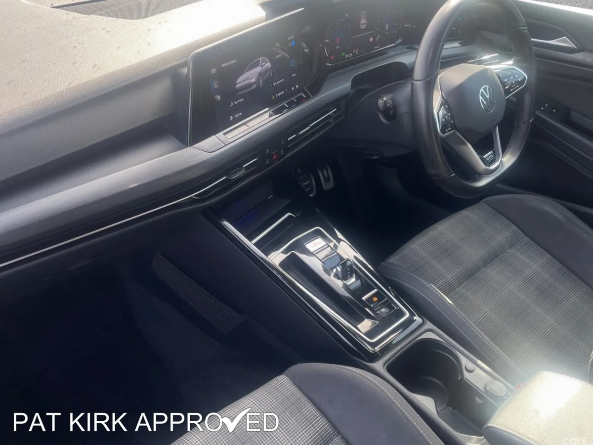 Volkswagen Golf Hatchback, Diesel, 2024, White