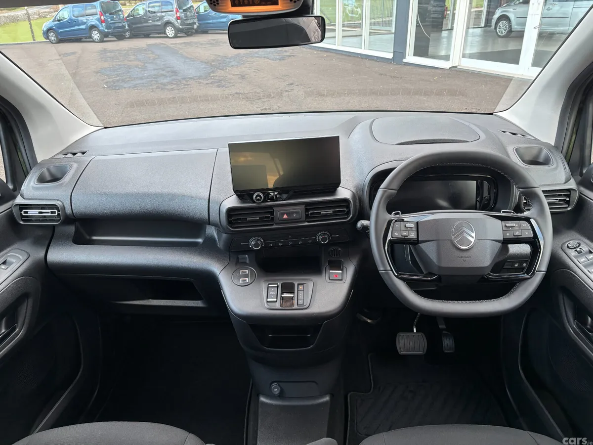 Citroen Berlingo MPV, Diesel, 2027, Blue