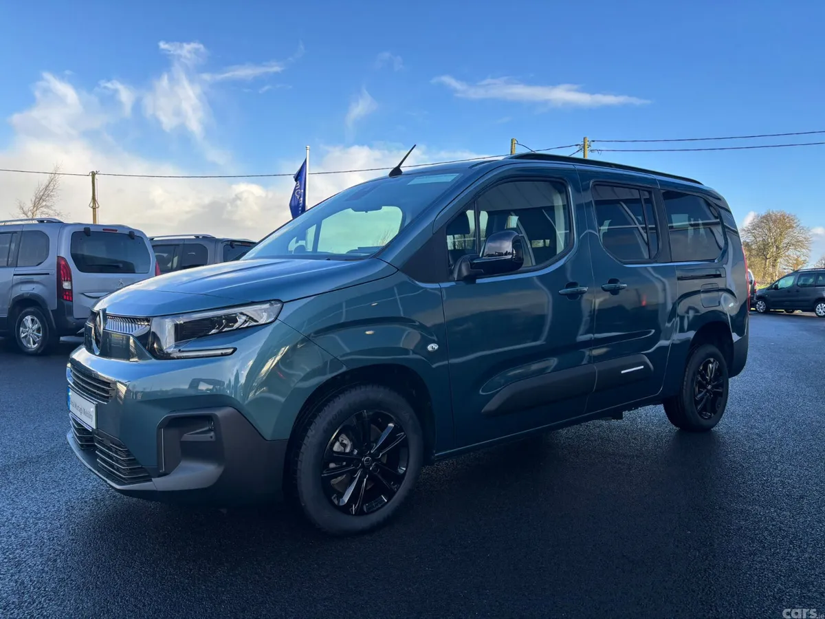 Citroen Berlingo MPV, Diesel, 2027, Blue
