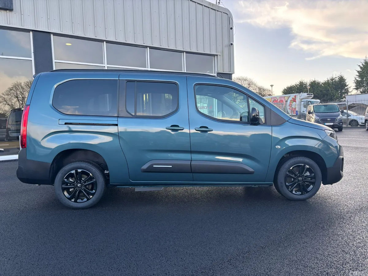 Citroen Berlingo MPV, Diesel, 2027, Blue