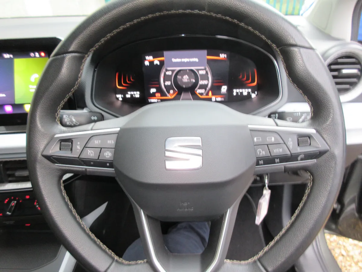 SEAT Arona SUV, Petrol, 2023, Green