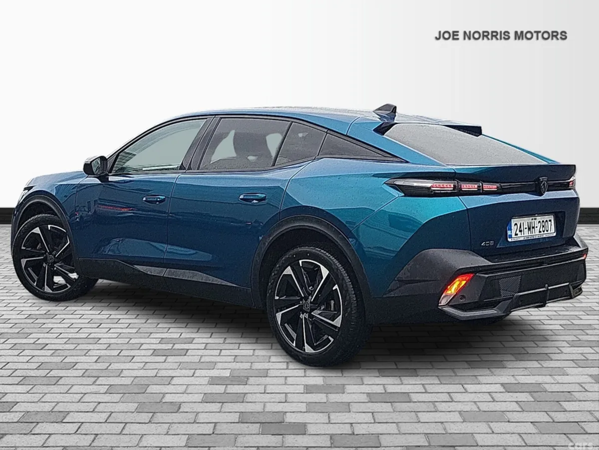 Peugeot 408 Hatchback, Petrol, 2024, Blue