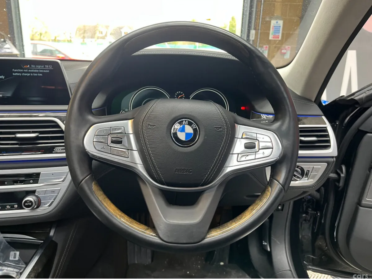 BMW 7-Series Saloon, Petrol Plug-in Hybrid, 2016, Black