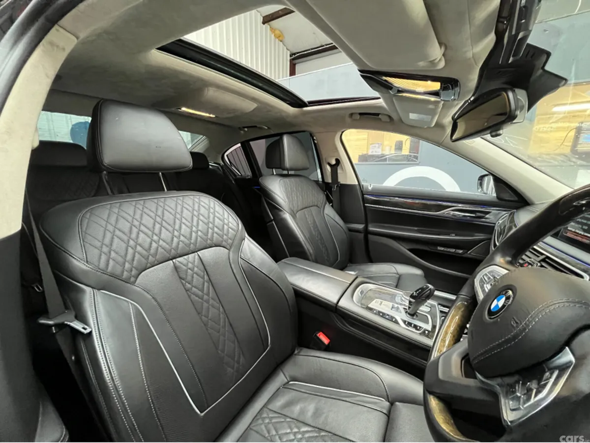 BMW 7-Series Saloon, Petrol Plug-in Hybrid, 2016, Black