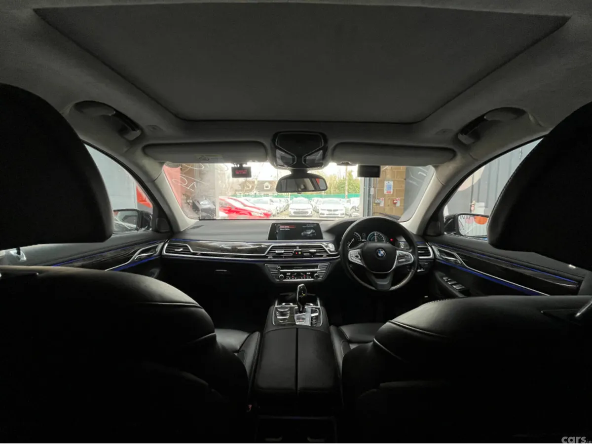BMW 7-Series Saloon, Petrol Plug-in Hybrid, 2016, Black