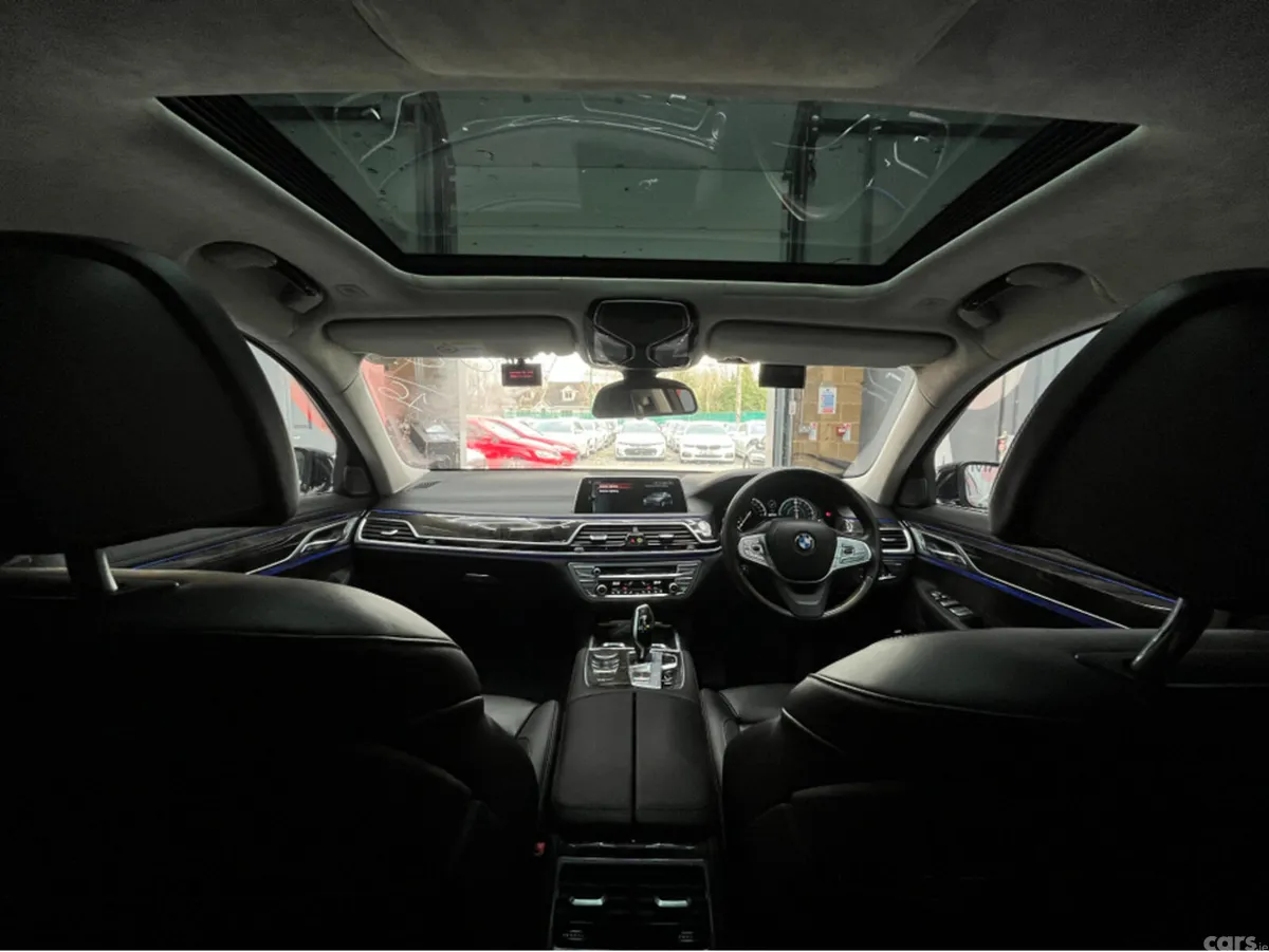 BMW 7-Series Saloon, Petrol Plug-in Hybrid, 2016, Black