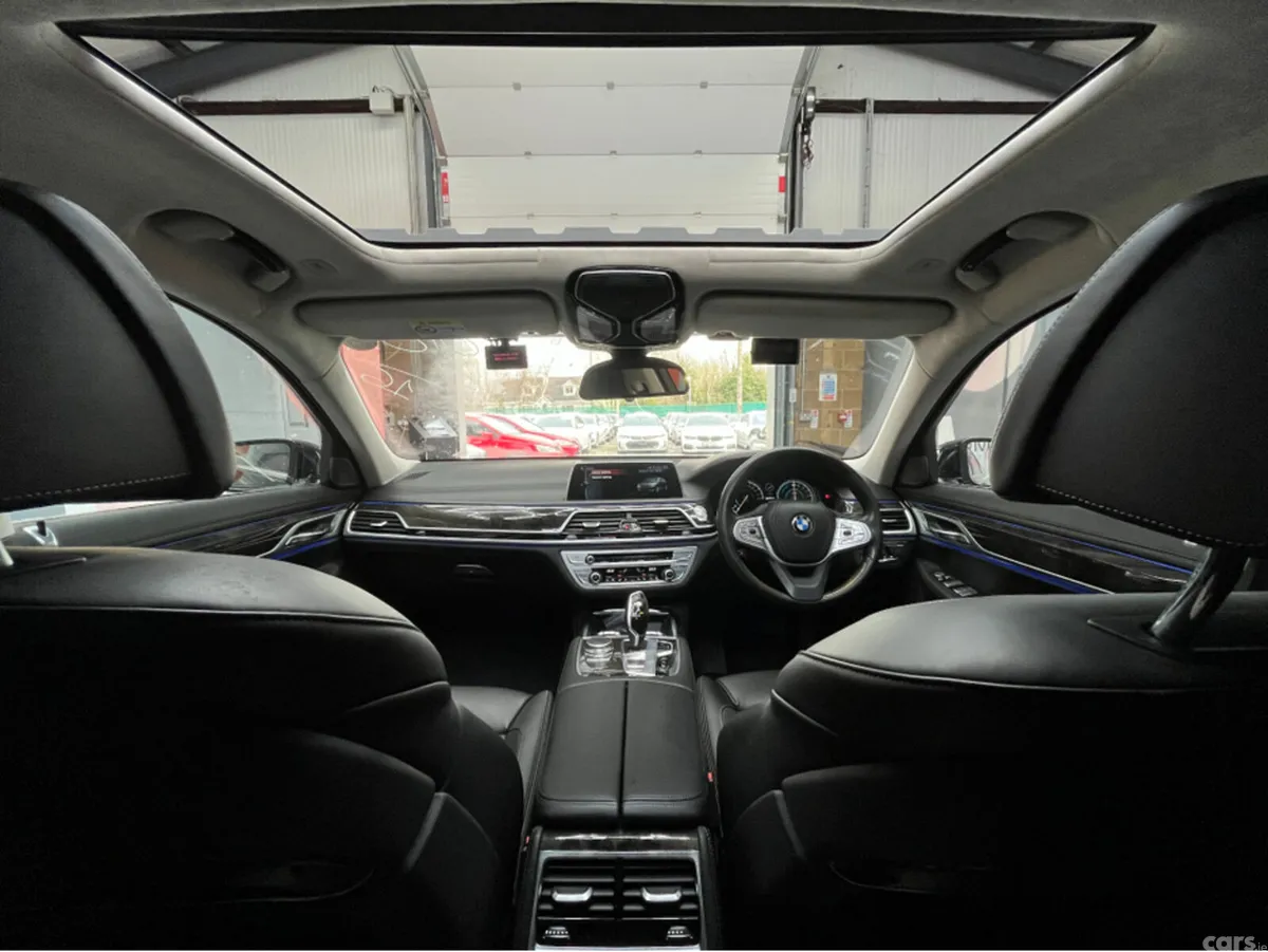 BMW 7-Series Saloon, Petrol Plug-in Hybrid, 2016, Black