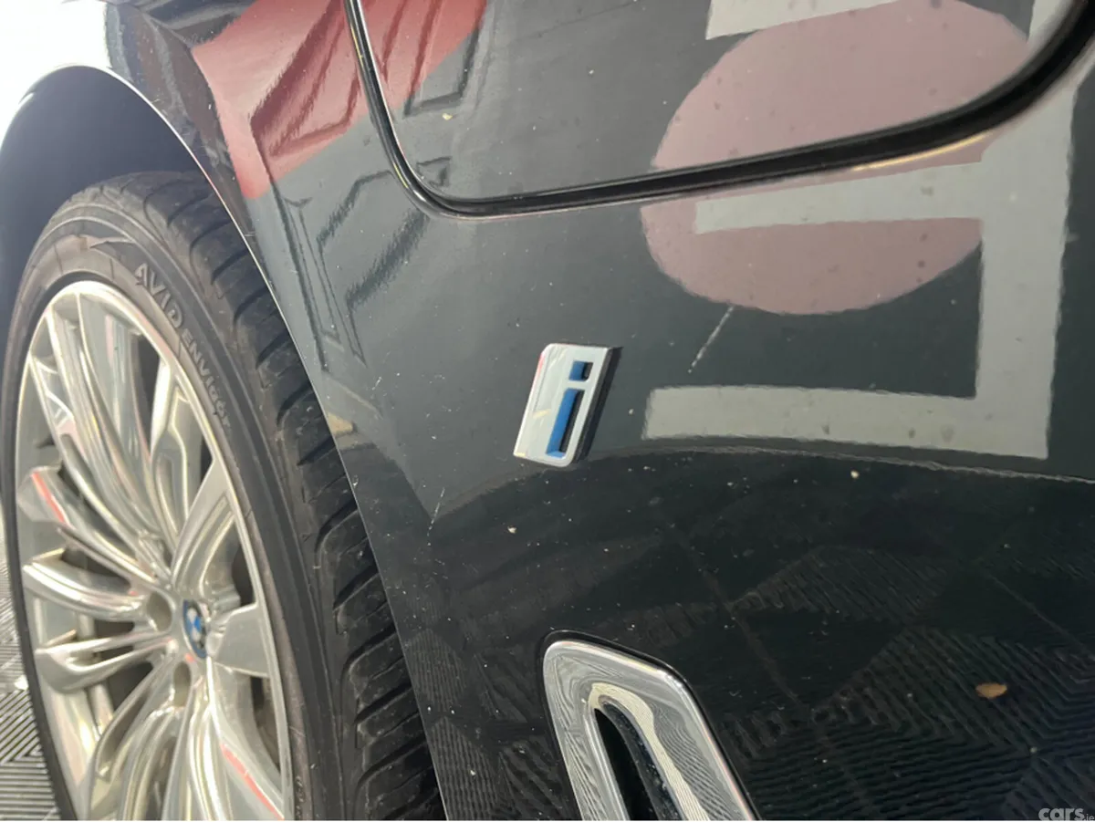 BMW 7-Series Saloon, Petrol Plug-in Hybrid, 2016, Black