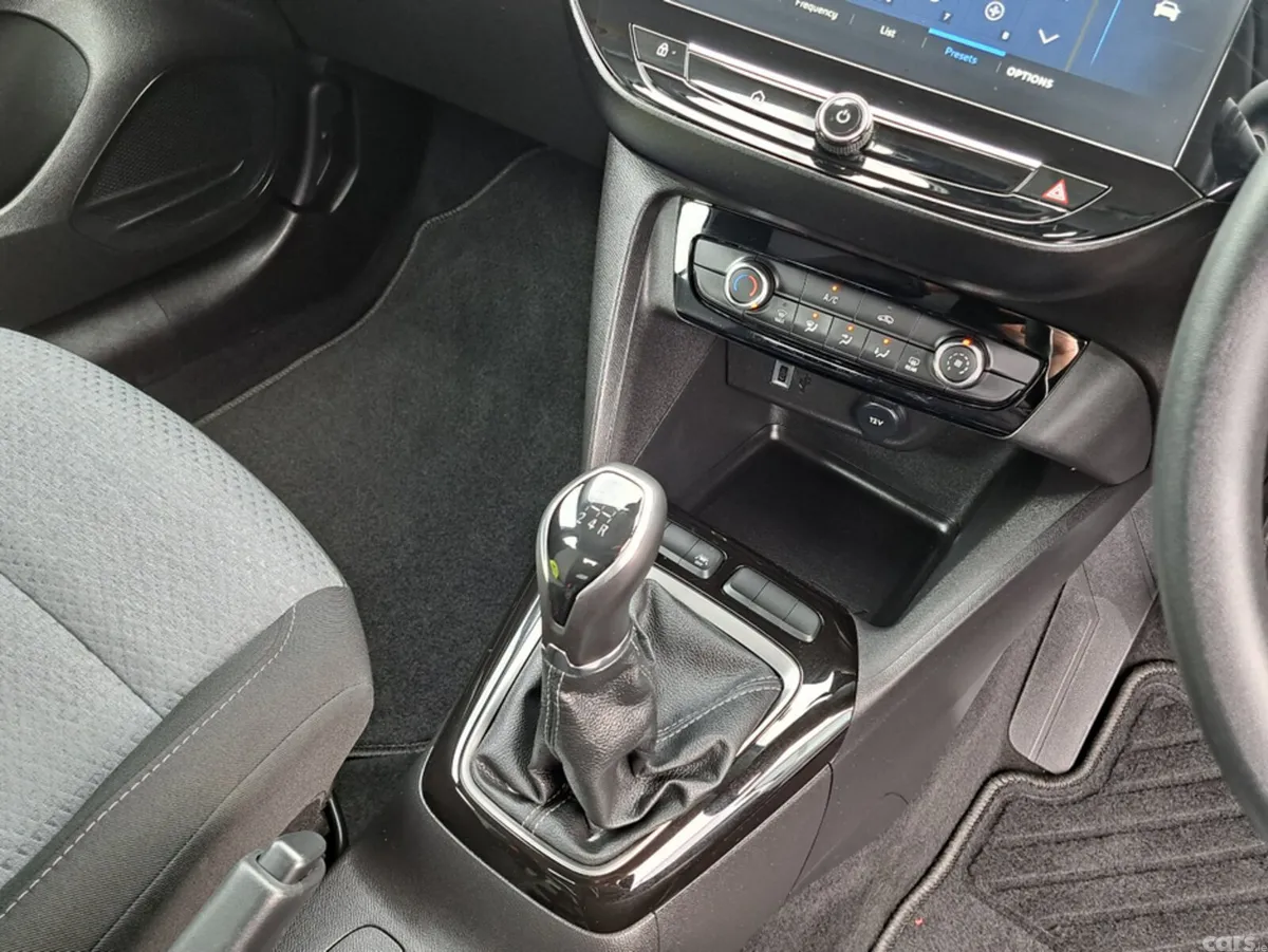 Opel Corsa Hatchback, Petrol, 2025, Silver
