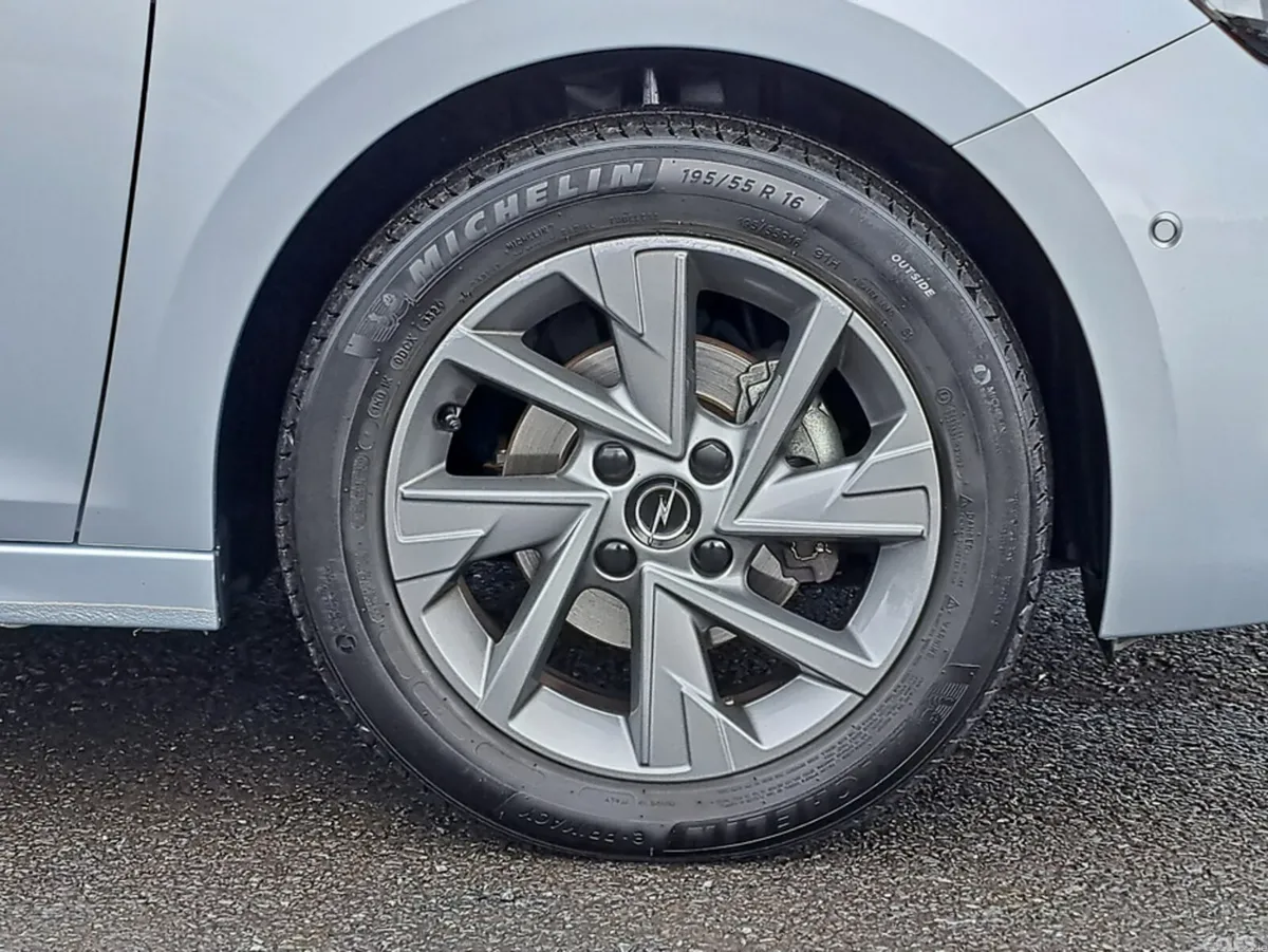 Opel Corsa Hatchback, Petrol, 2025, Silver