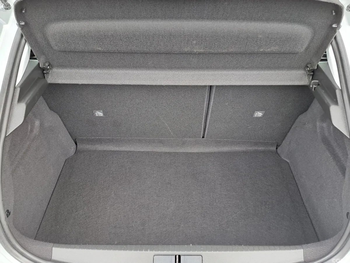 Opel Corsa Hatchback, Petrol, 2025, Silver