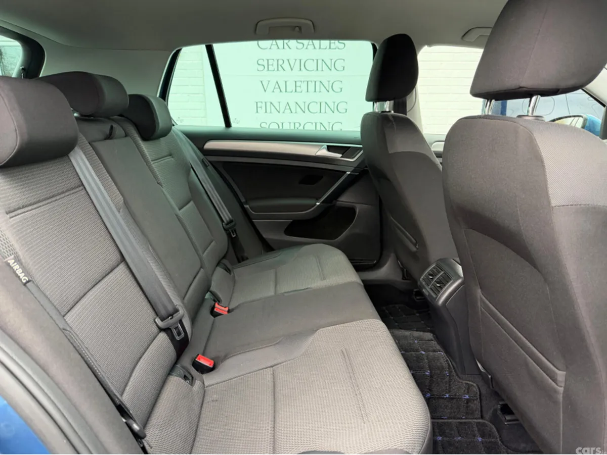 Volkswagen Golf Hatchback, Petrol, 2016, Blue
