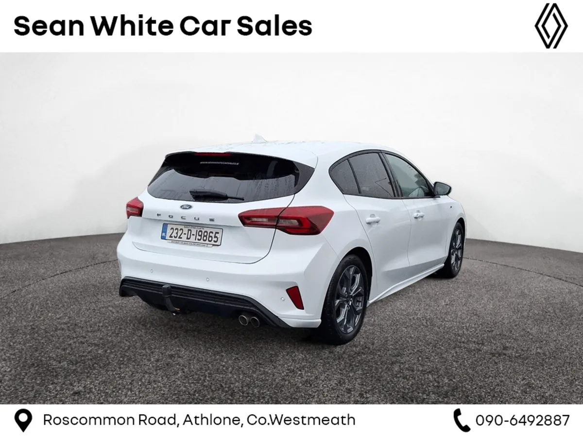 Ford Focus Hatchback, Diesel, 2023, White