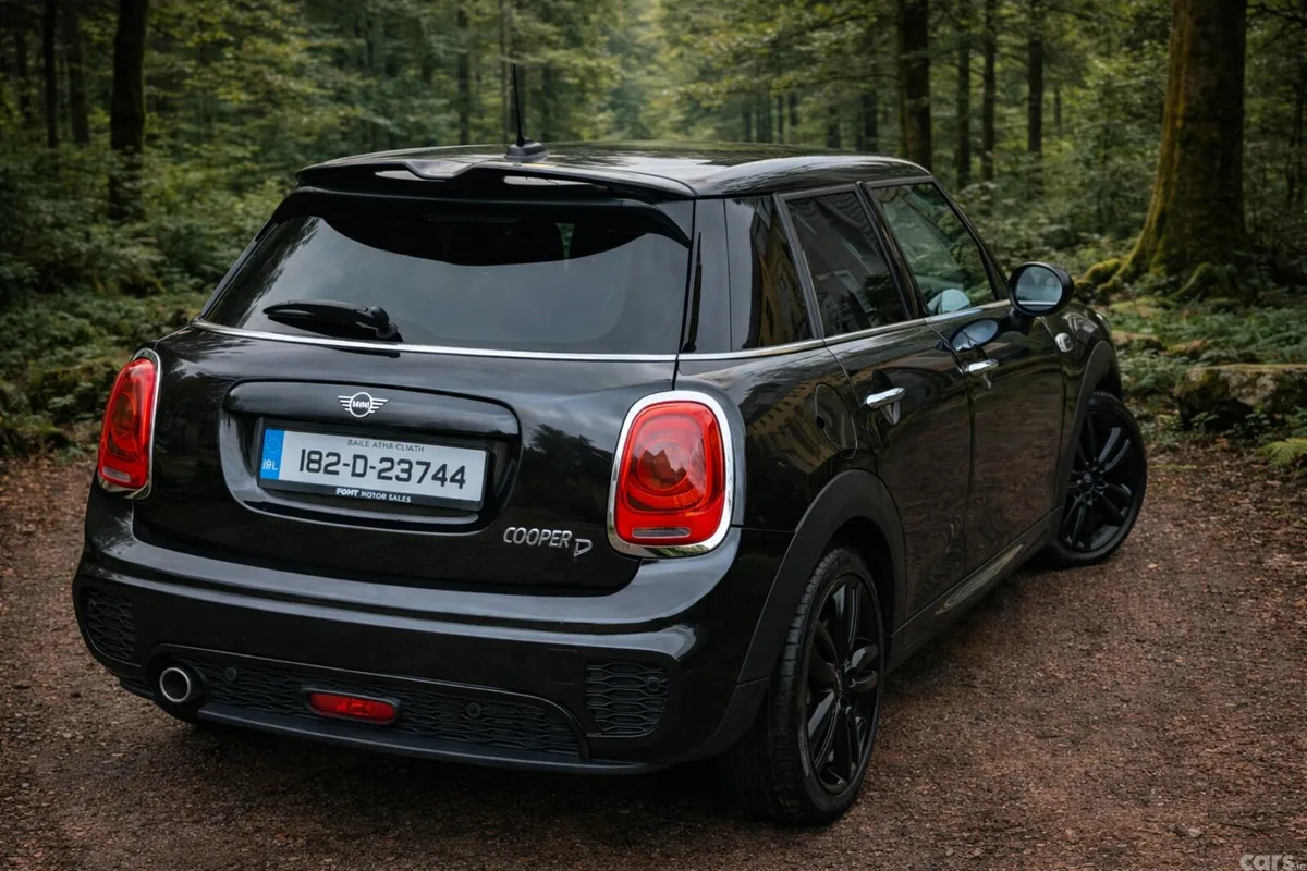 Mini Cooper Hatchback, Diesel, 2018, Black