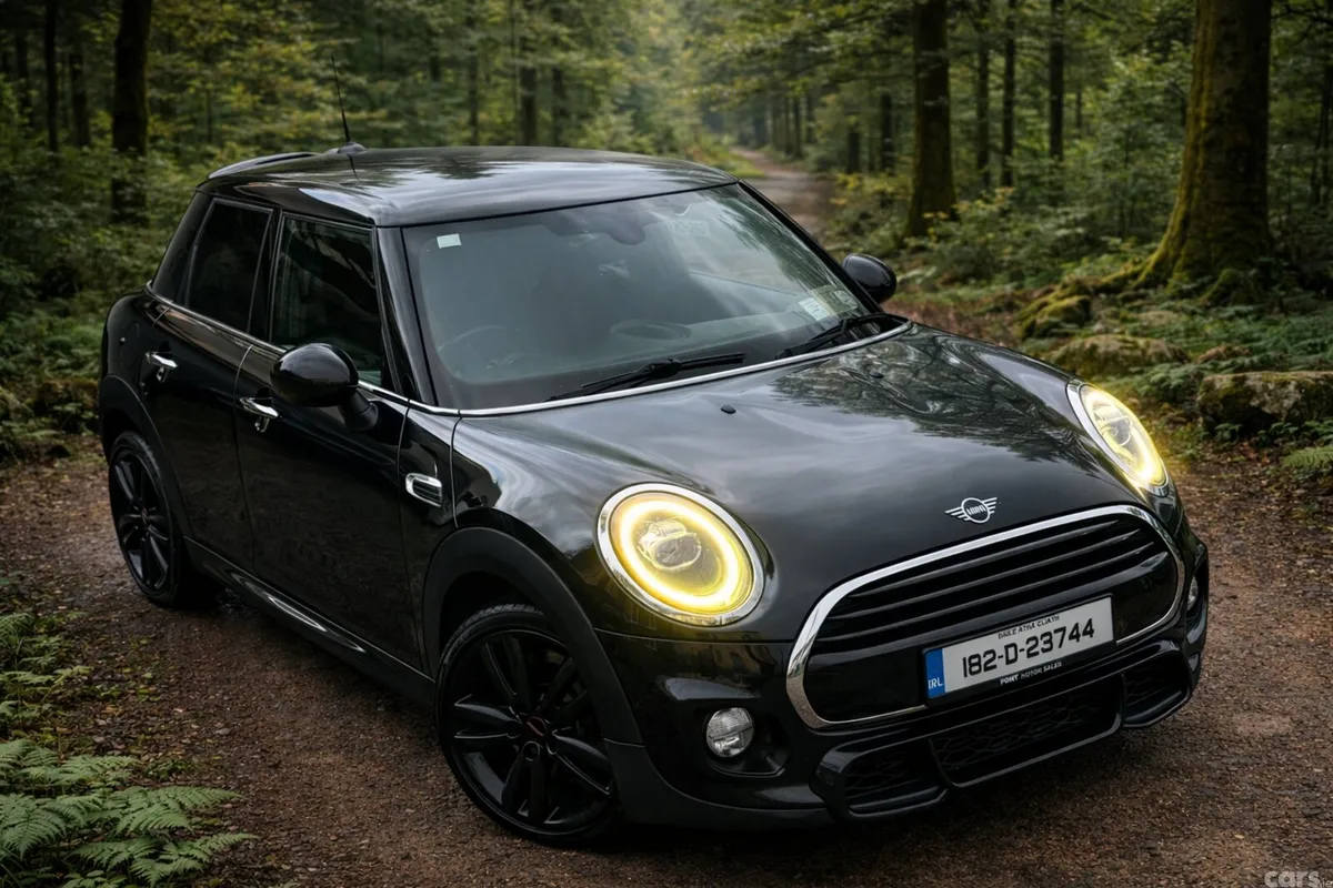 Mini Cooper Hatchback, Diesel, 2018, Black