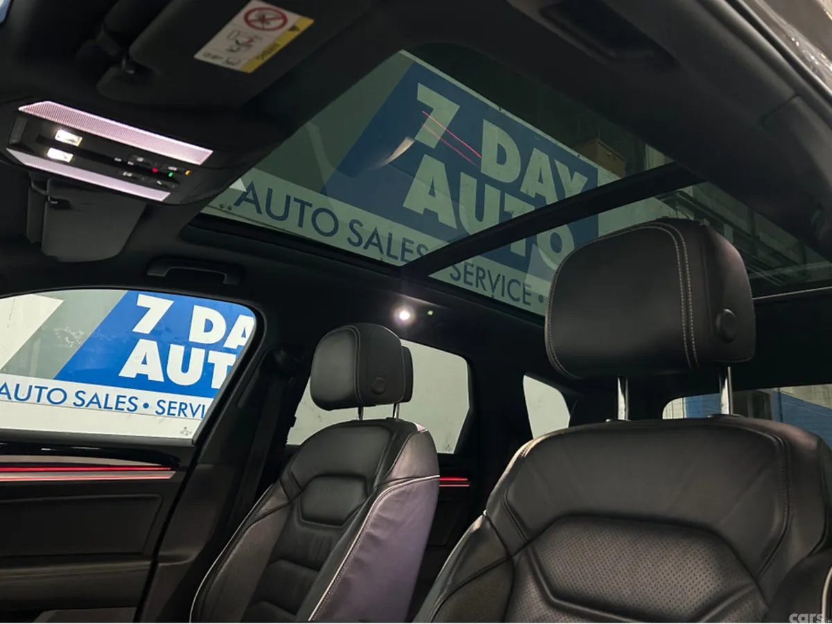 Volkswagen Touareg SUV, Petrol Plug-in Hybrid, 2021, Grey