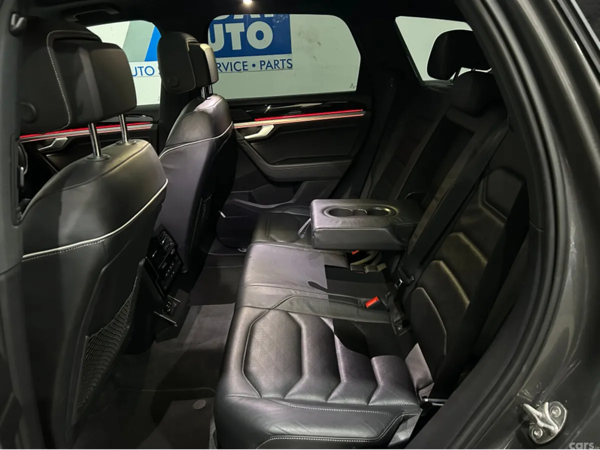 Volkswagen Touareg SUV, Petrol Plug-in Hybrid, 2021, Grey