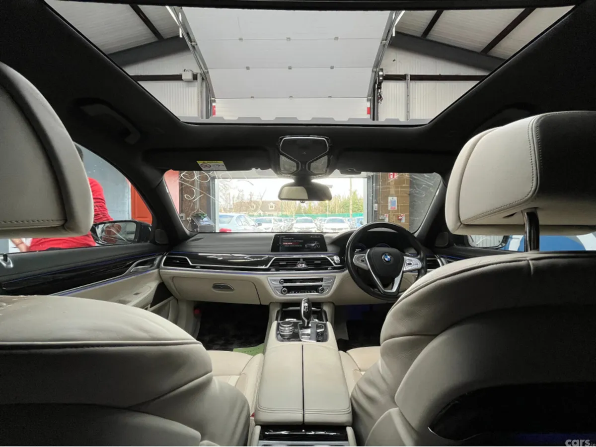 BMW 7-Series Saloon, Petrol Plug-in Hybrid, 2016, Black