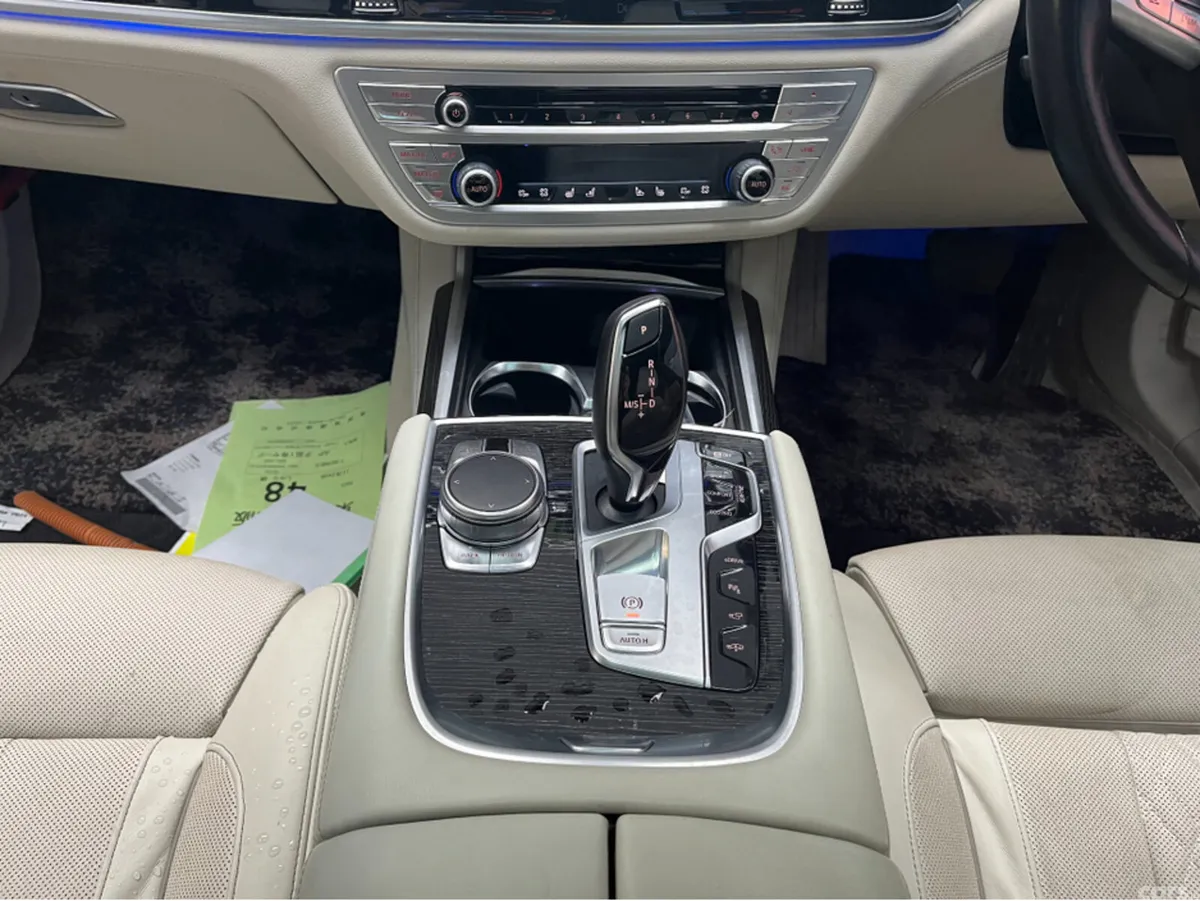 BMW 7-Series Saloon, Petrol Plug-in Hybrid, 2016, Black