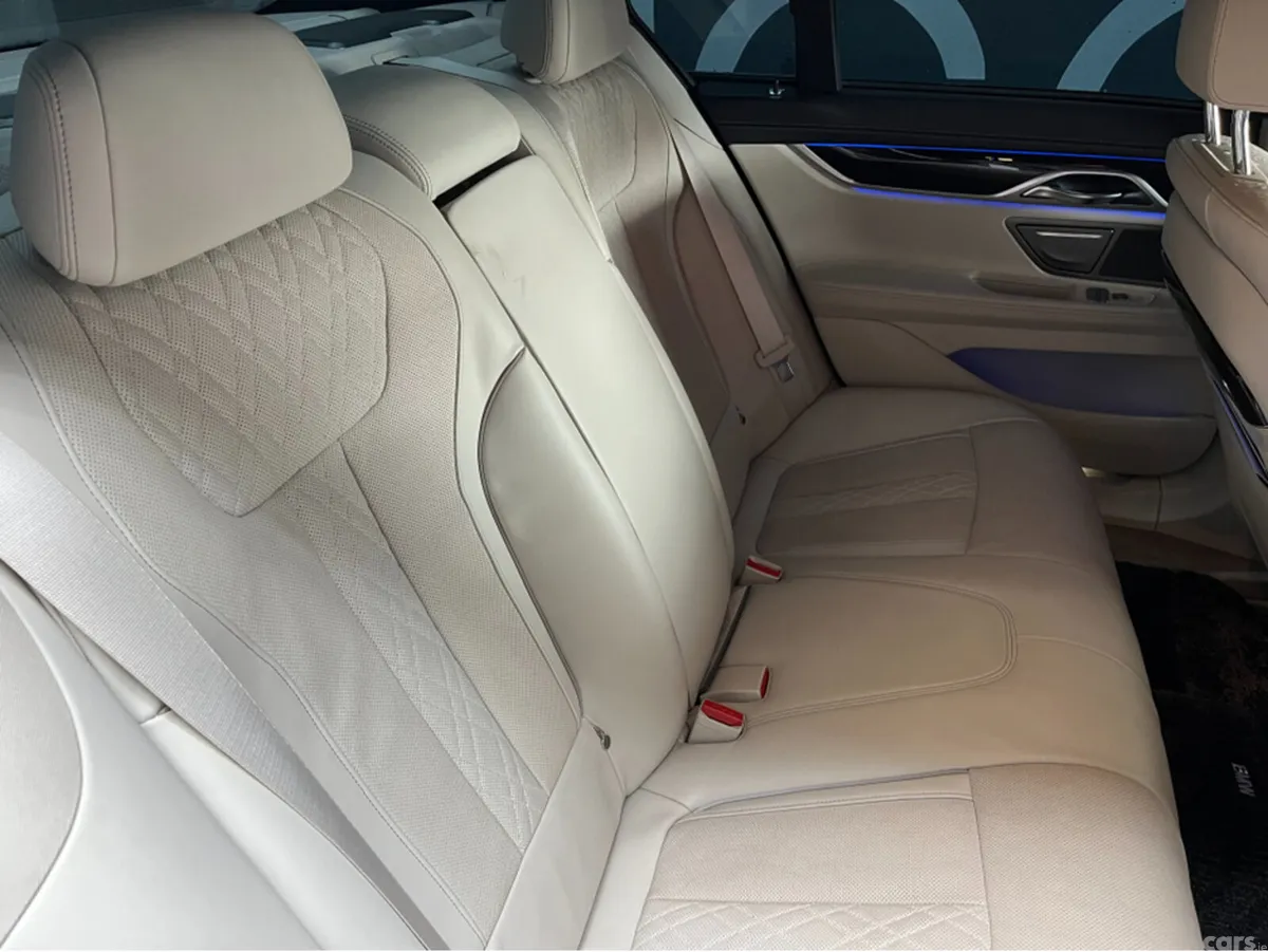 BMW 7-Series Saloon, Petrol Plug-in Hybrid, 2016, Black