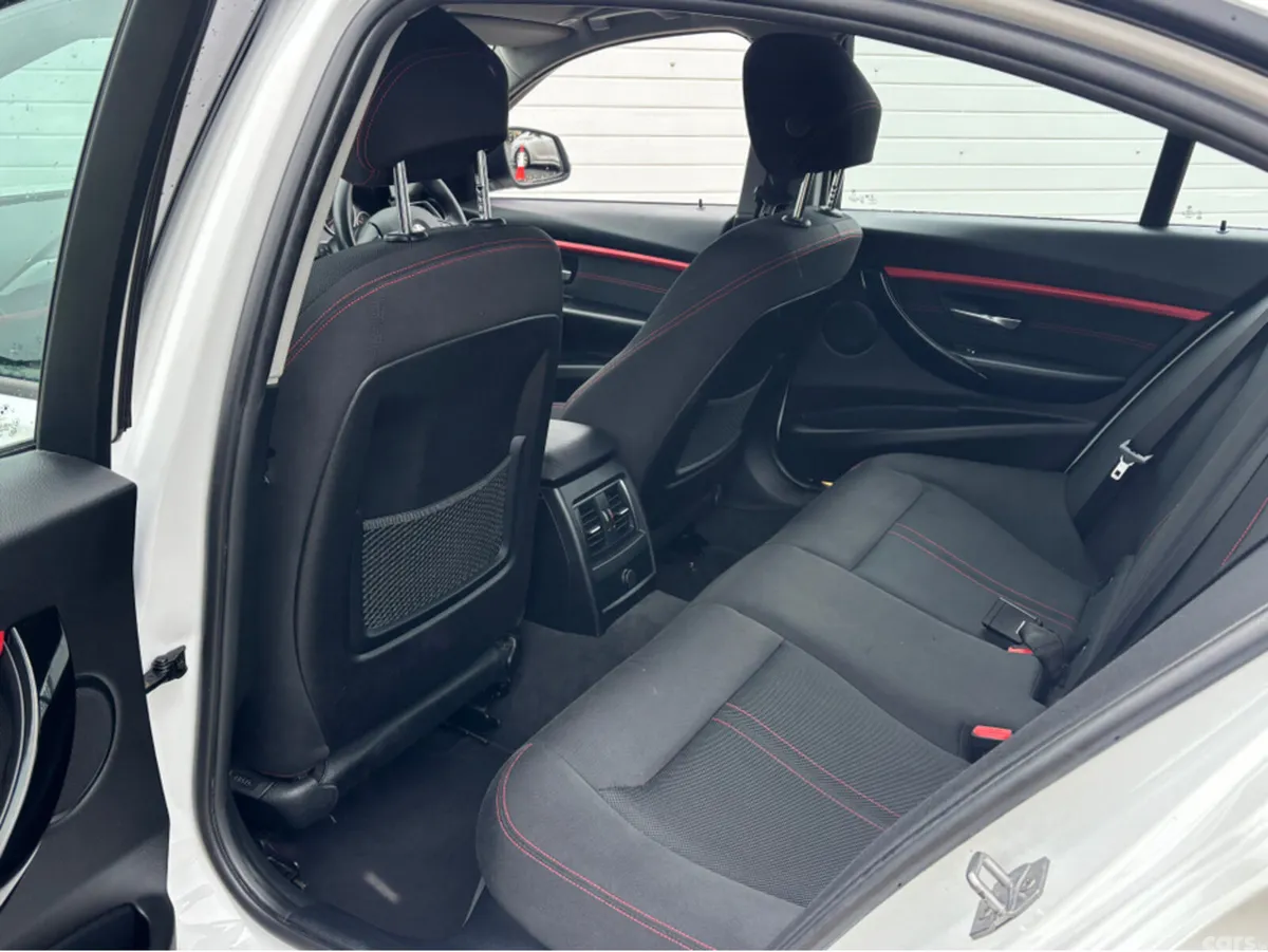 BMW 3-Series Saloon, Petrol Plug-in Hybrid, 2018, White