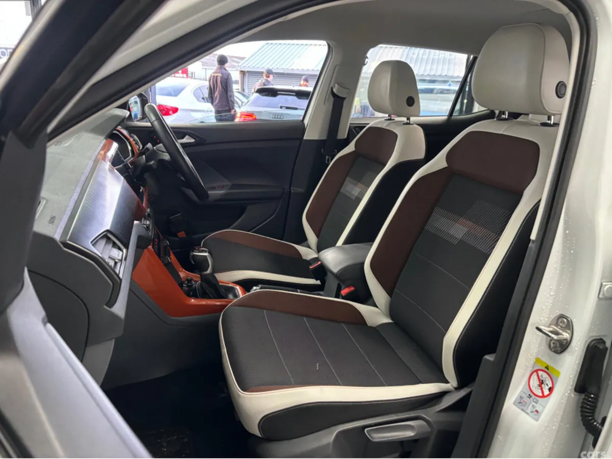 Volkswagen T-Cross SUV, Petrol, 2020, White