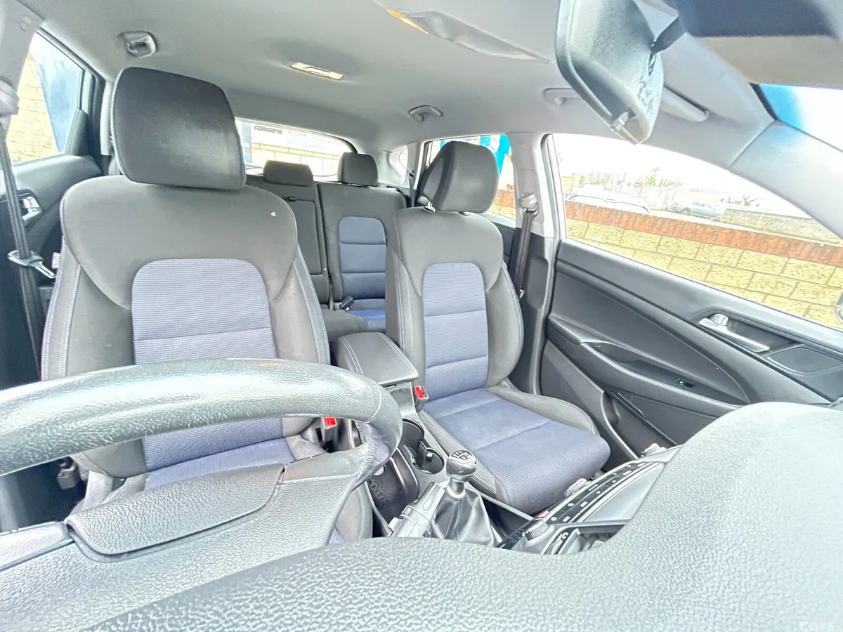 Hyundai Tucson SUV, Diesel, 2016, Silver