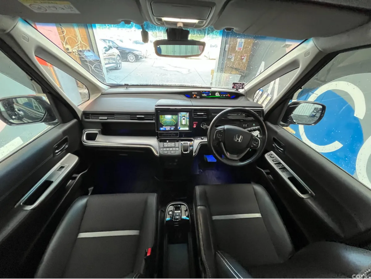 Honda Stepwagon MPV, Petrol Hybrid, 2020, Black