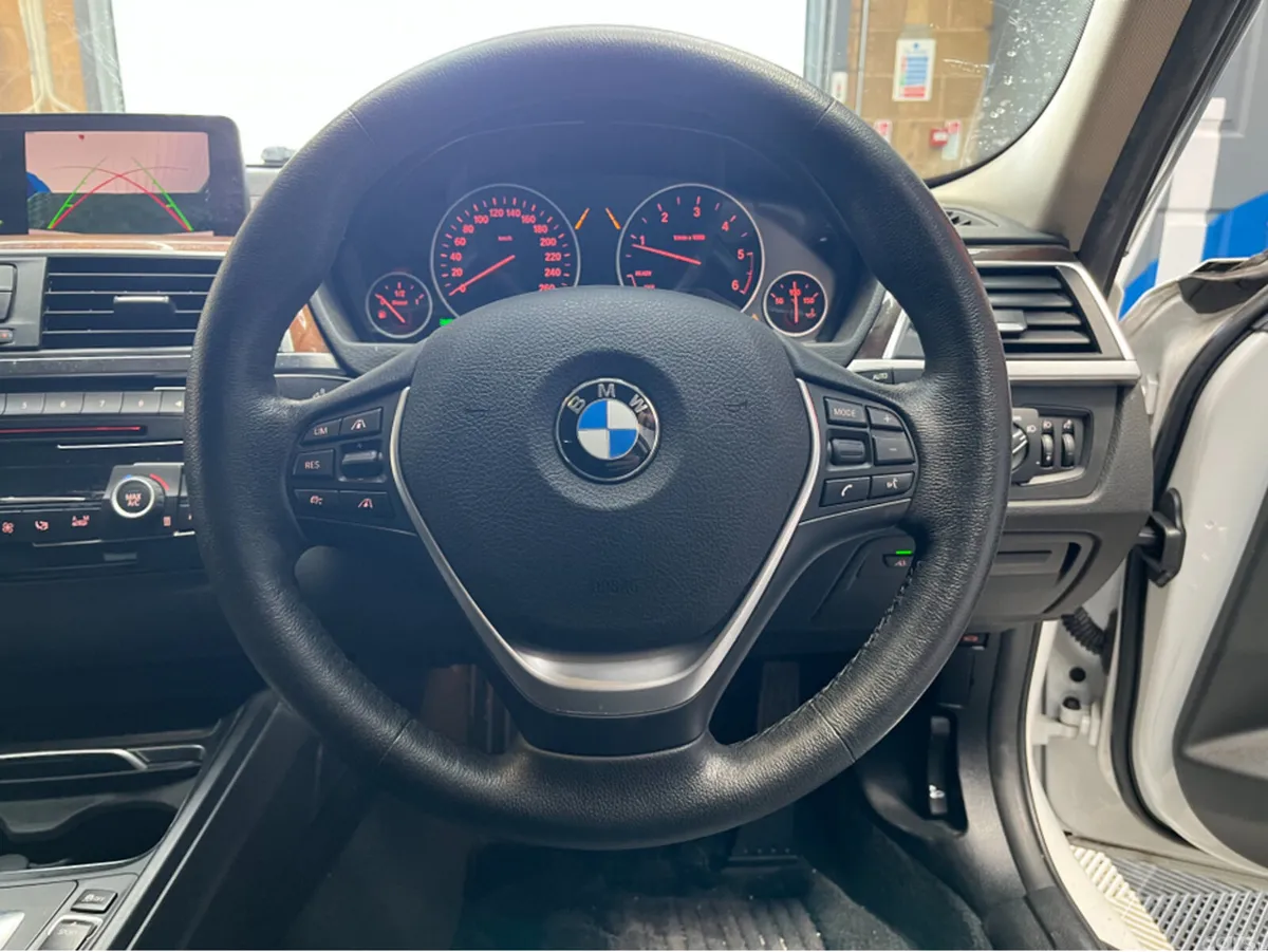 BMW 3-Series Estate, Diesel, 2018, White