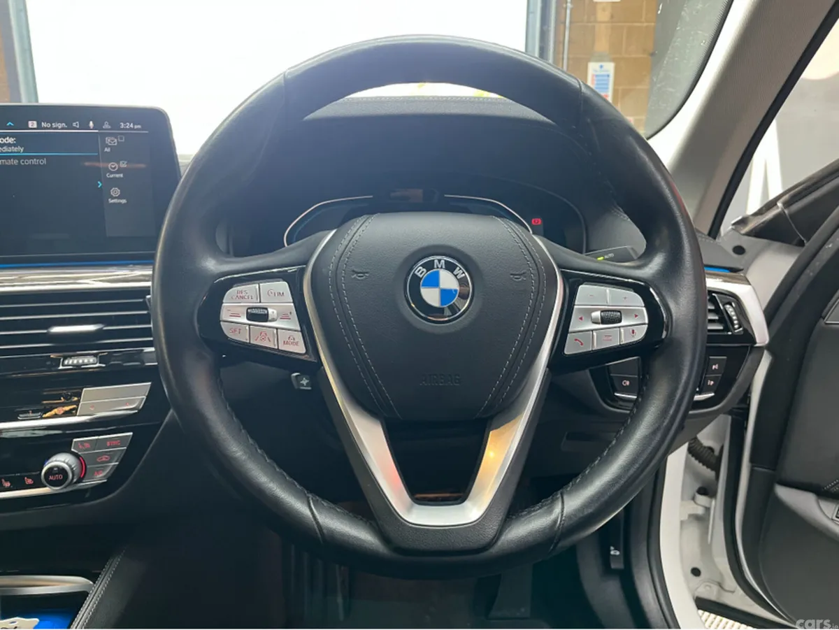 BMW 5-Series Saloon, Petrol Plug-in Hybrid, 2020, White