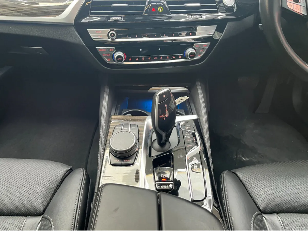 BMW 5-Series Saloon, Petrol Plug-in Hybrid, 2020, White