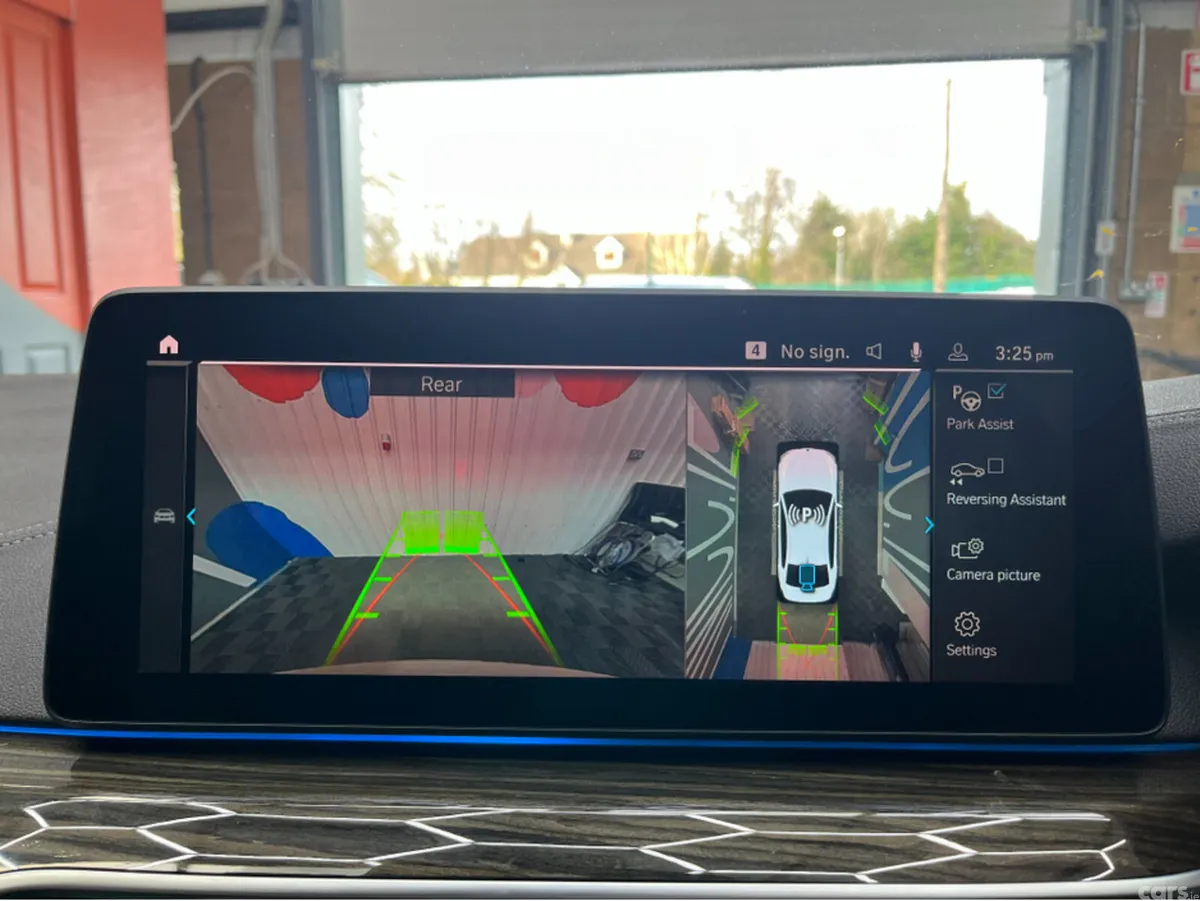 BMW 5-Series Saloon, Petrol Plug-in Hybrid, 2020, White