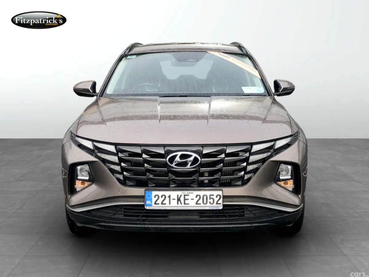 Hyundai Tucson MPV, Diesel, 2022, Gold