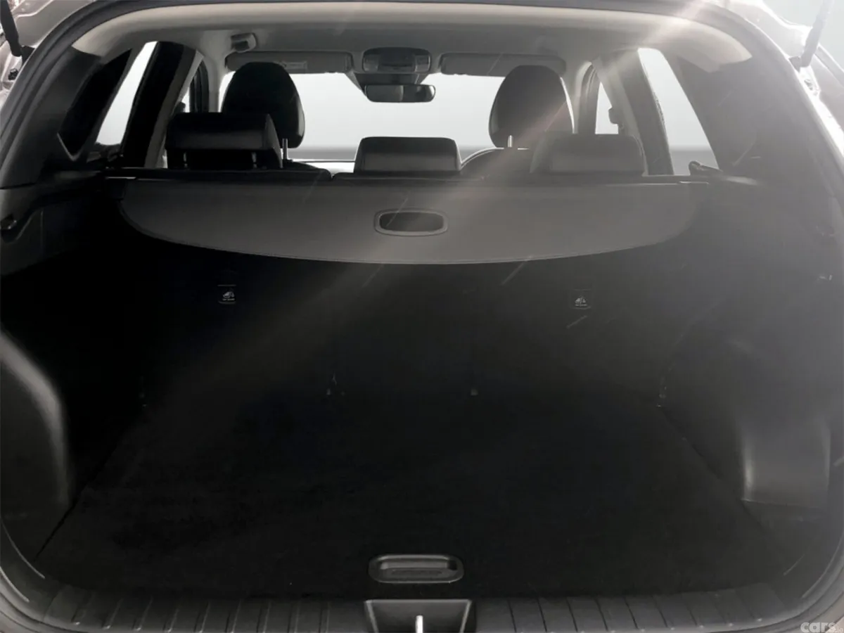 Hyundai Tucson MPV, Diesel, 2022, Gold