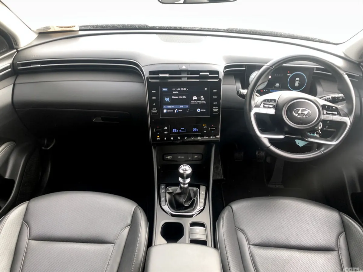 Hyundai Tucson MPV, Diesel, 2022, Gold