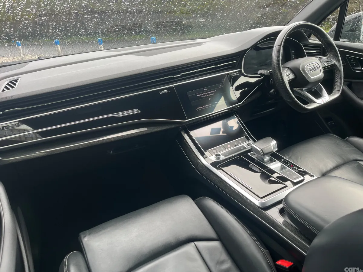 Audi Q7 SUV, Petrol Plug-in Hybrid, 2021, Grey