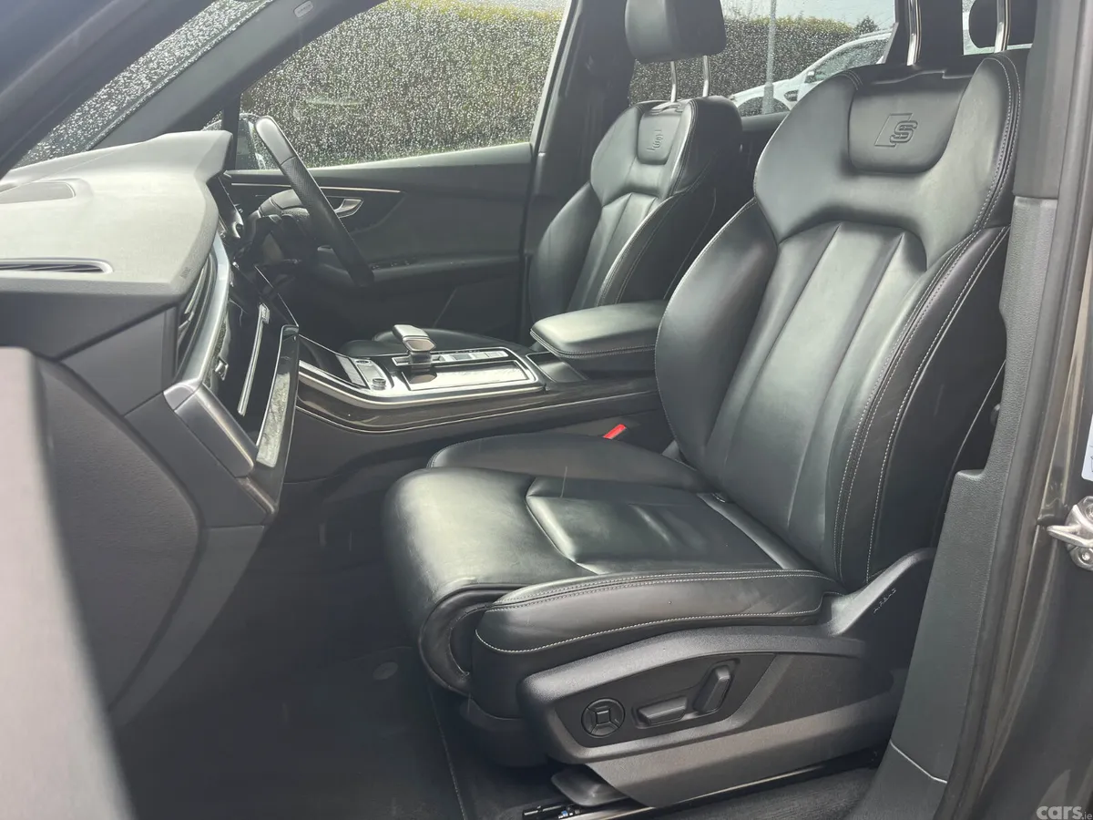 Audi Q7 SUV, Petrol Plug-in Hybrid, 2021, Grey