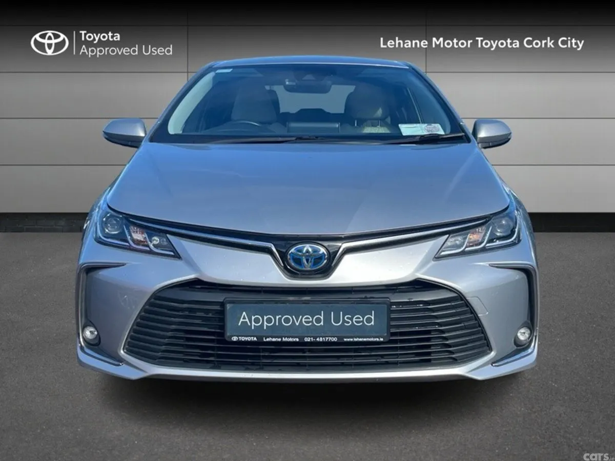 Toyota Corolla Saloon, Petrol Hybrid, 2023, Silver