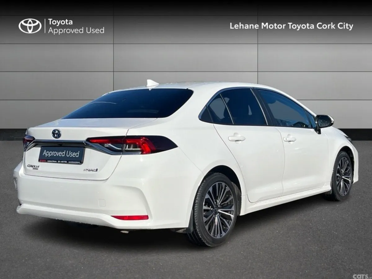 Toyota Corolla Saloon, Petrol Hybrid, 2023, White