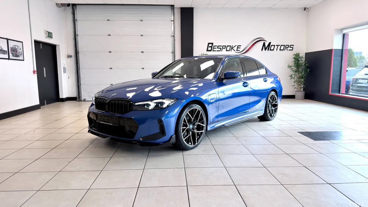 BMW 3-Series Saloon, Petrol Hybrid, 2024, Blue