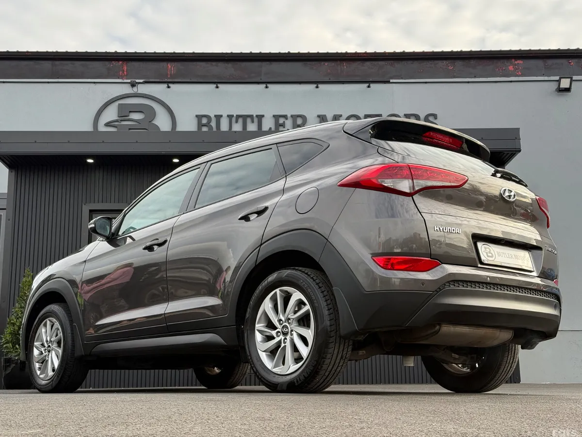 Hyundai Tucson SUV, Diesel, 2016, Bronze