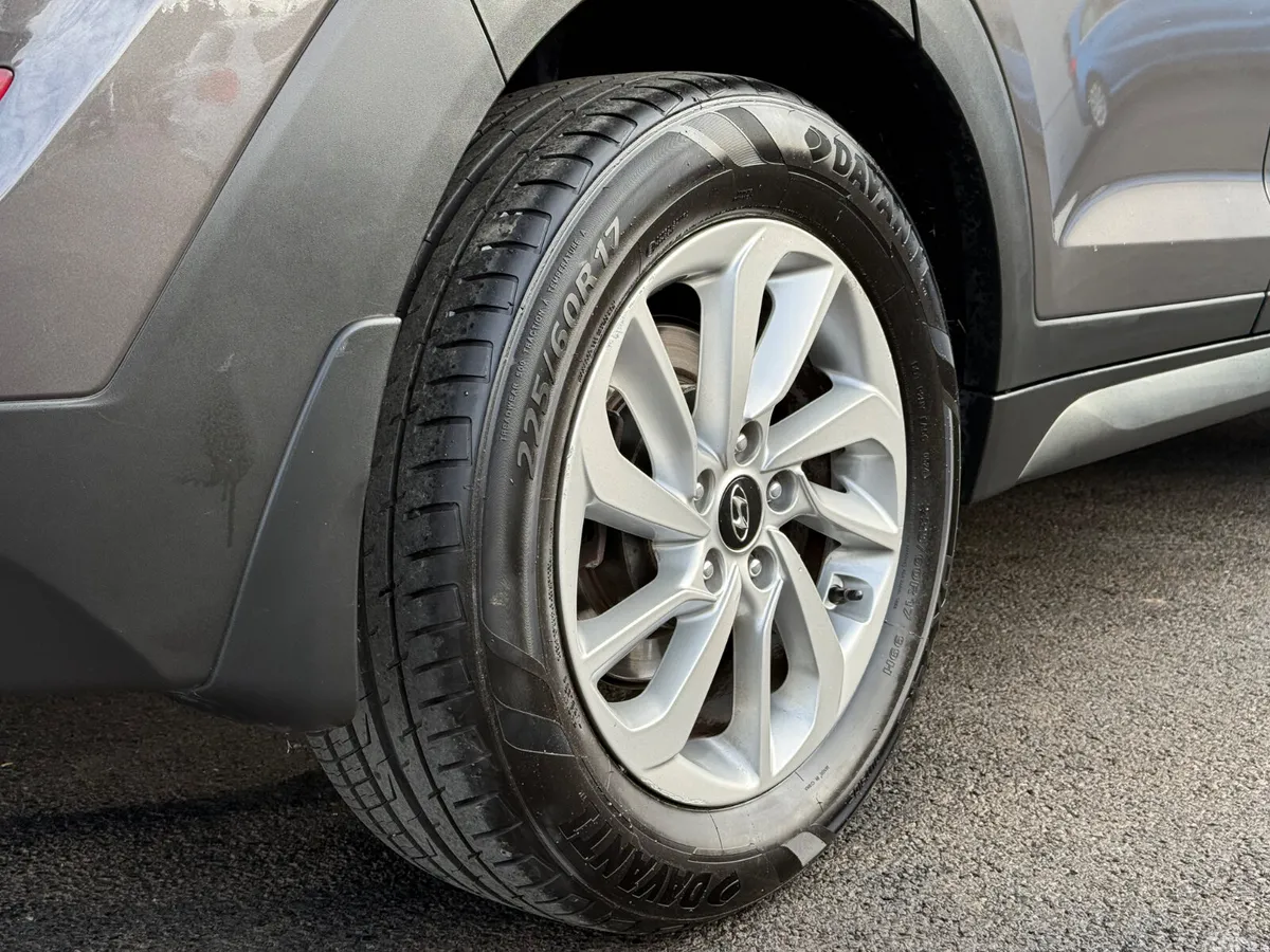 Hyundai Tucson SUV, Diesel, 2016, Bronze
