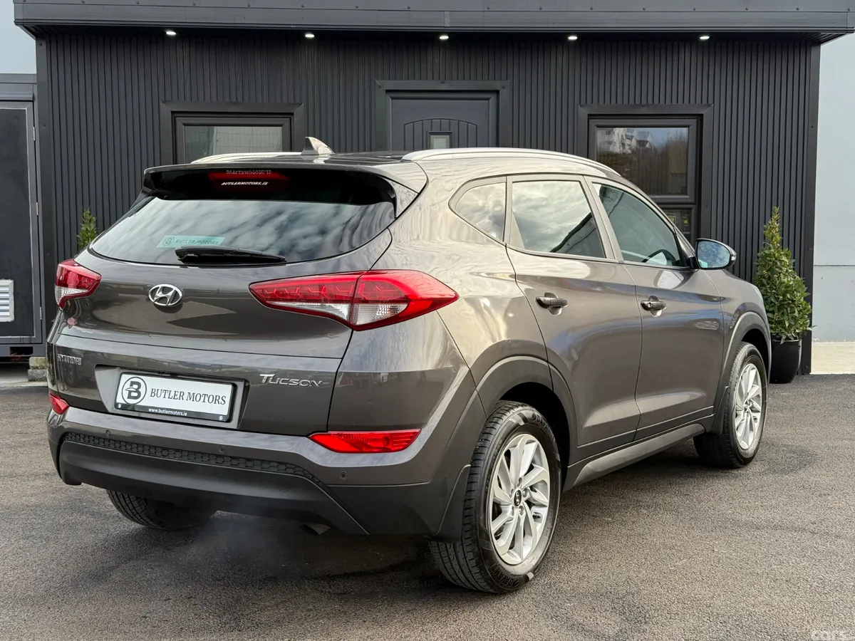 Hyundai Tucson SUV, Diesel, 2016, Bronze